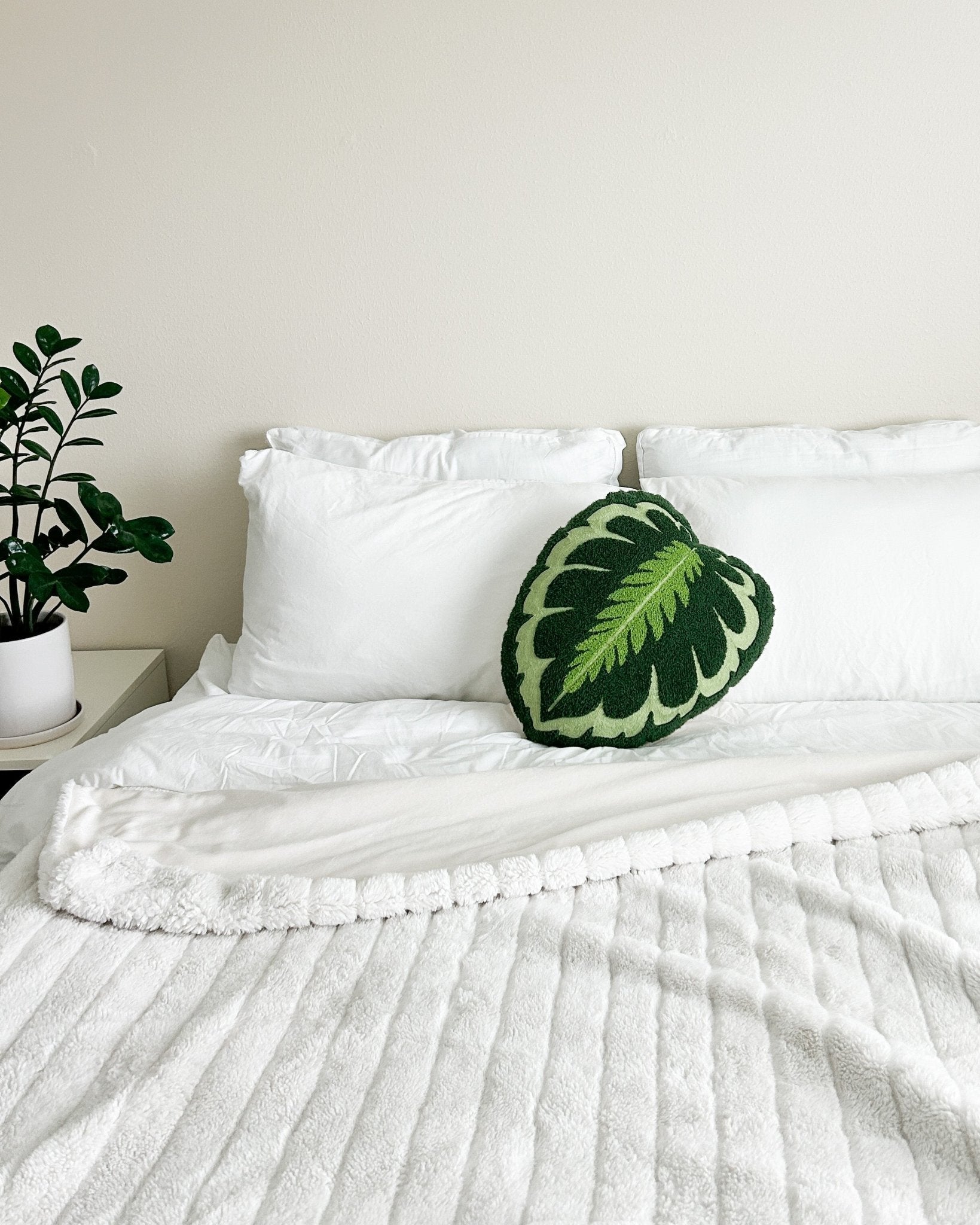 Tufted Calathea Leaf Pillow Set - Green Philosophy Co.